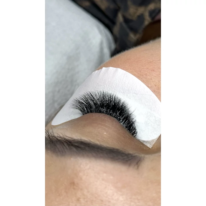 LedLashes 4D Promade 20 soros tálcás műszempillák - fekete színben - M ív, 6-13 mm MIX